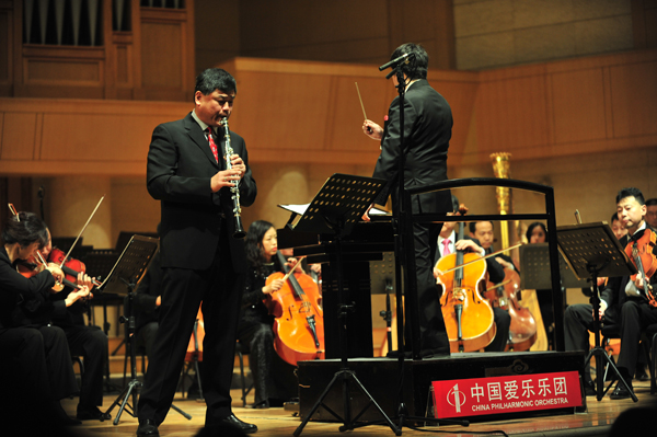 “利记sbobet之夜”John Bruce Yeh与中国爱乐乐团音乐会、Philippe Pierlot与上海爱乐乐团音乐会成功献演
