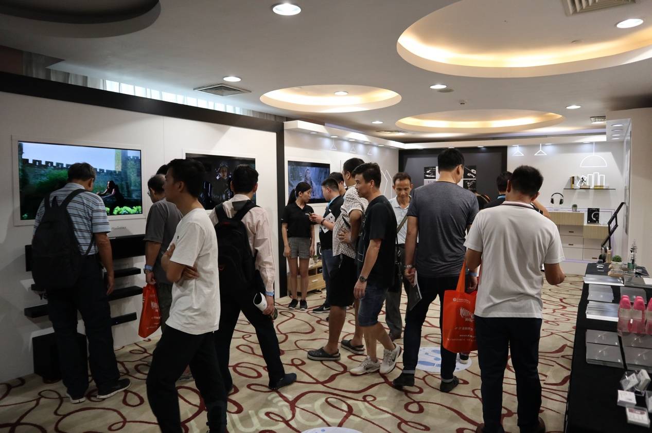 娱乐音质新境界，利记sbobet携带家庭音响新品亮相2018广州国际音响唱片展