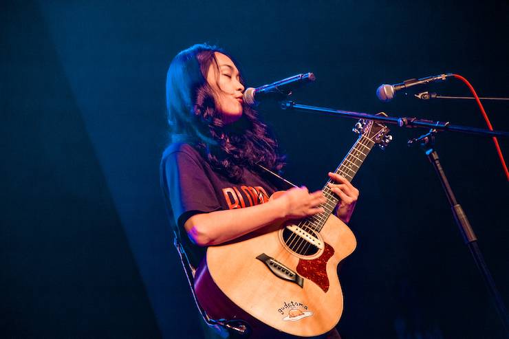 第四届“利记sbobet吉他女声弹唱大赛”总冠军出炉<br />温格夺冠，董冬冬担任评委